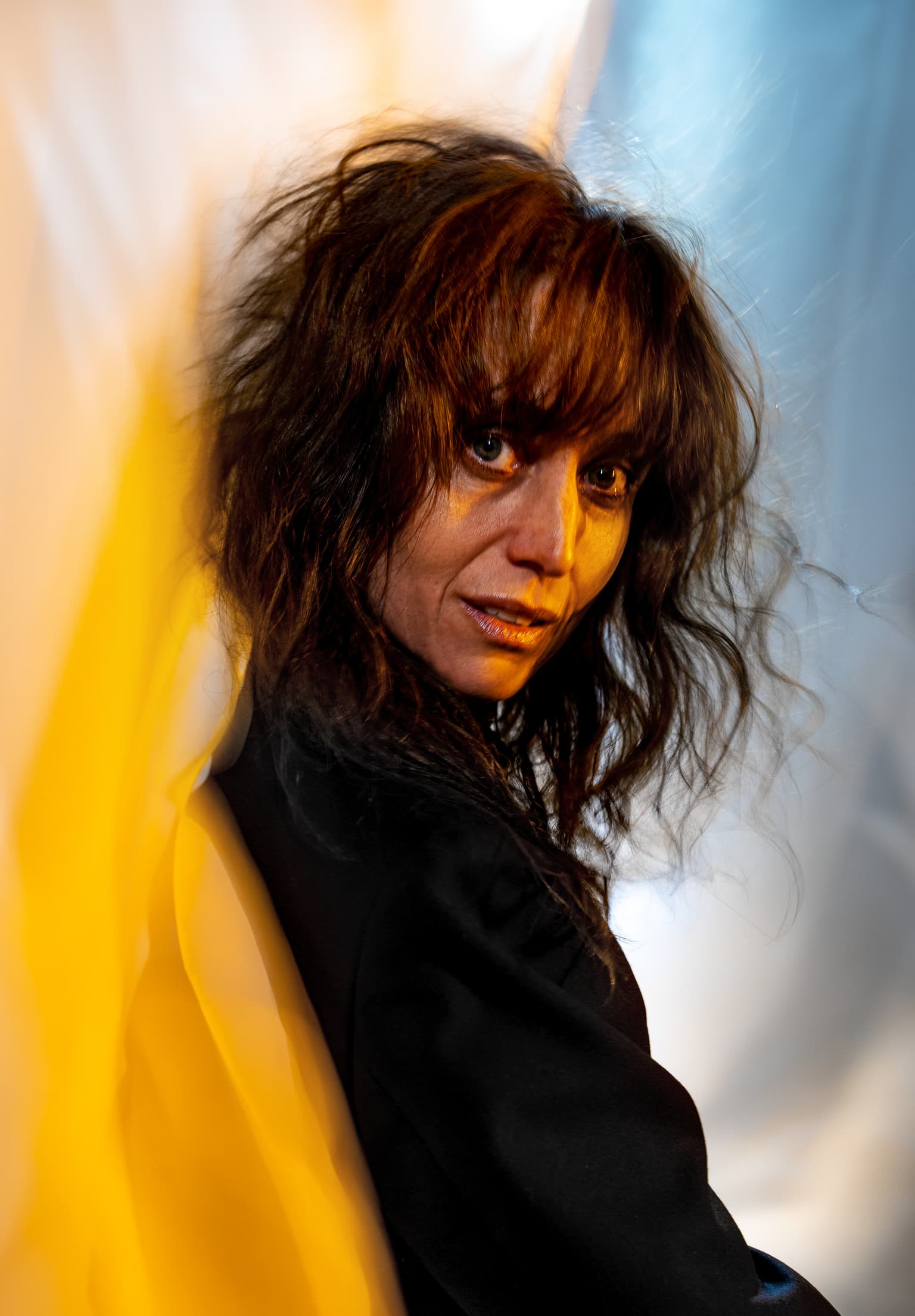 Gertrud Svarer Igen
