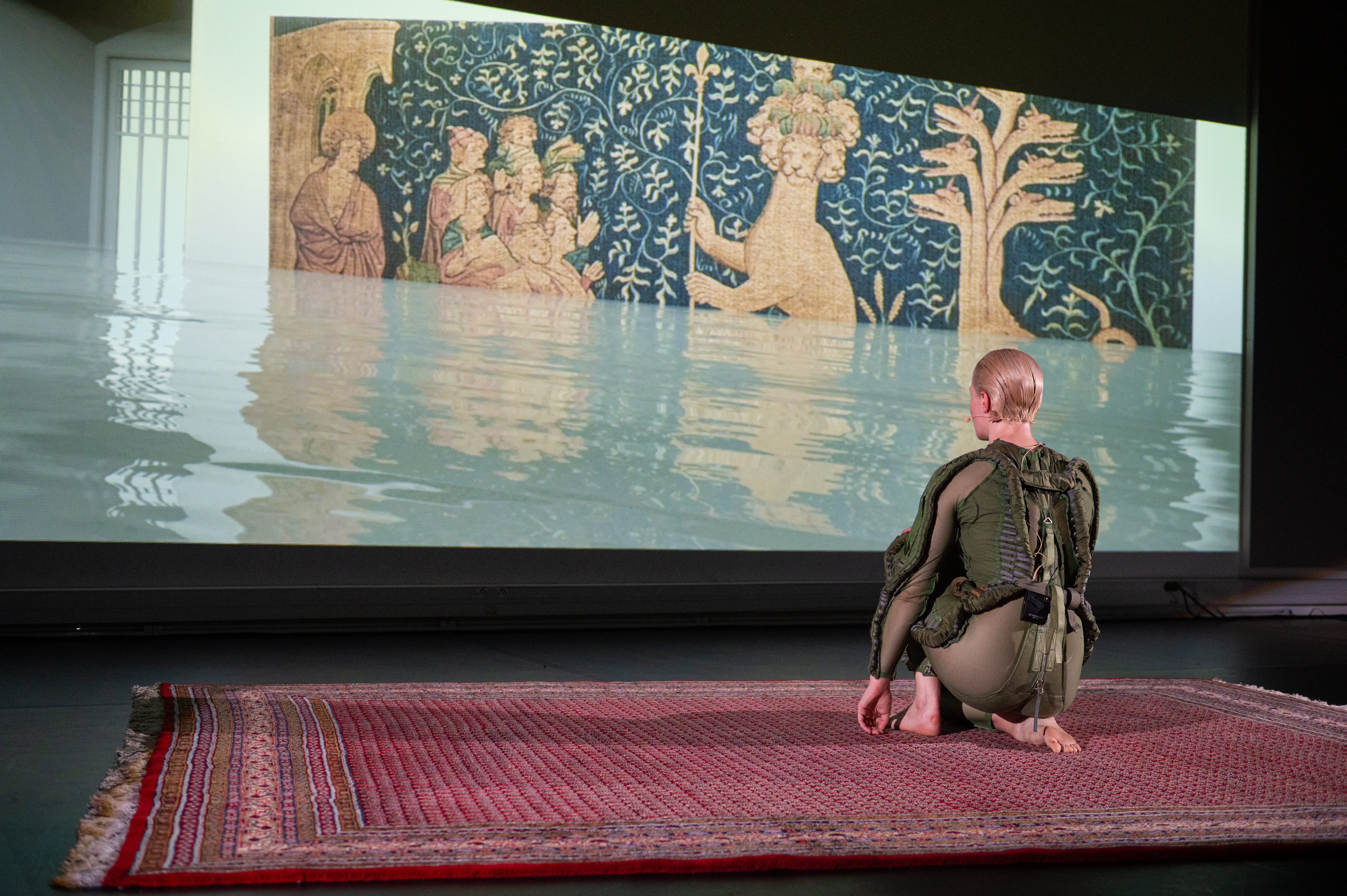 28.06.24_FDM_The-Violet-Hour+ARK 1_Colette-Sadler_Scène44_©Pierre-Gondard-15